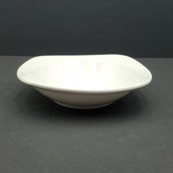 Oneida Casual Settings Retro Leaves White Small Square Dessert Bowls - Picture 3 of 7
